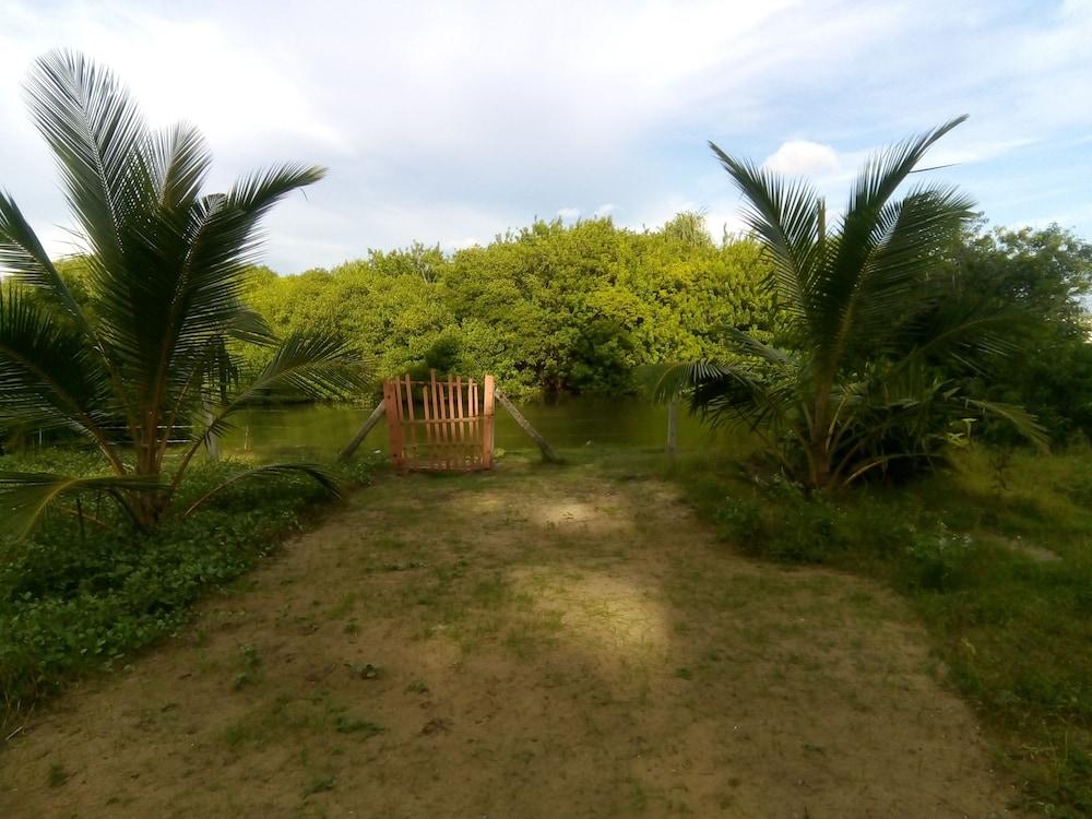 Aqua Front Yala Resort