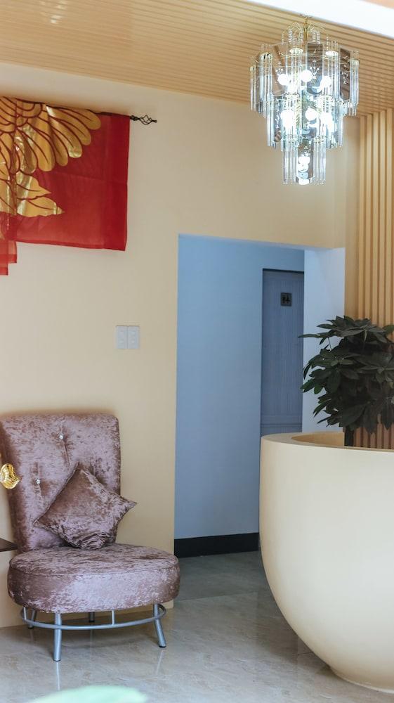 Acquaperts Residences