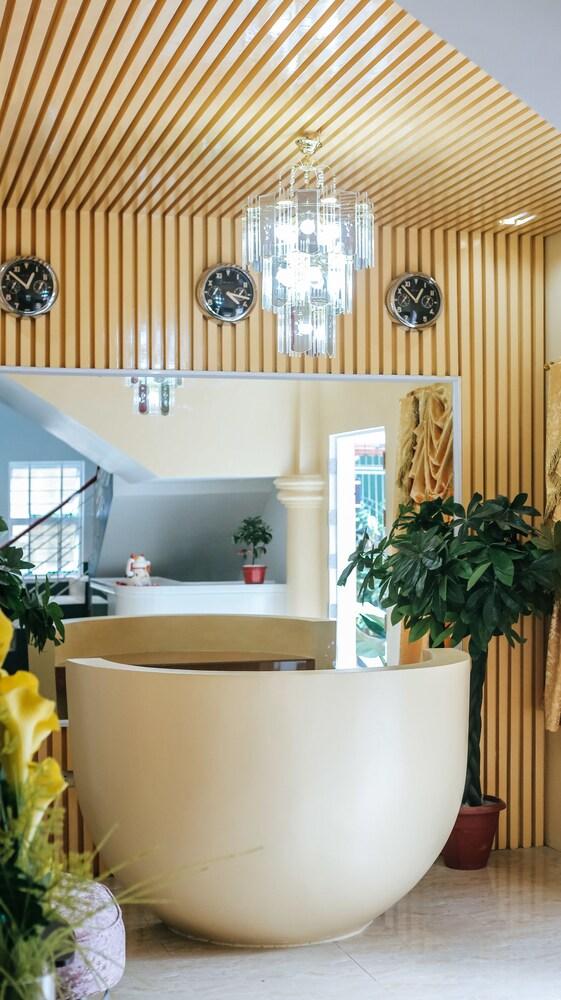 Acquaperts Residences