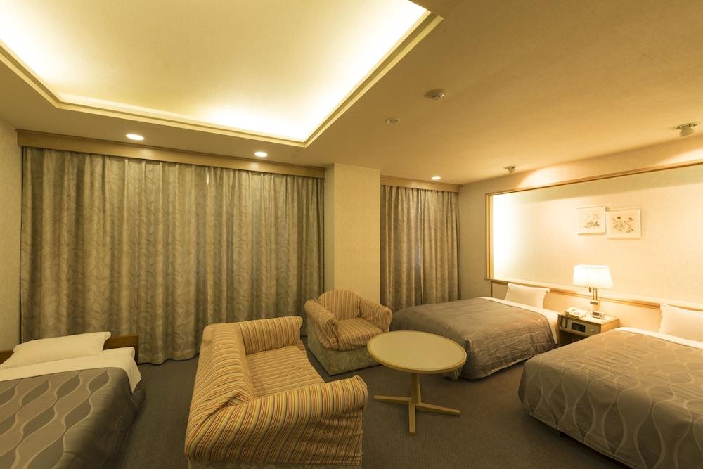 Sky Hotel Namerikawa