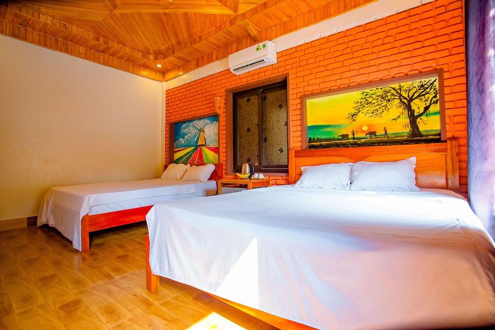 Phong Nha Hillside View Bungalow