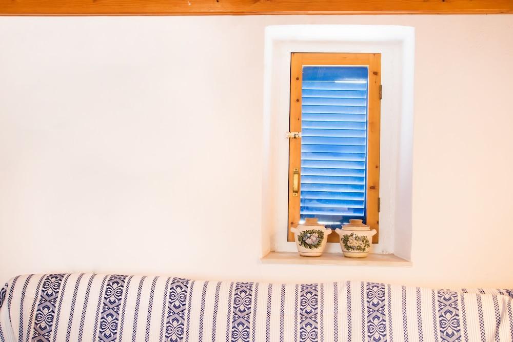 Damatria Family Cottage