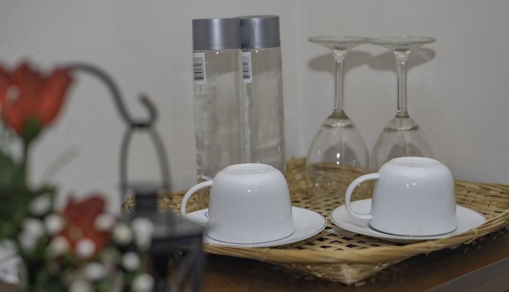 Hive 68 - Hotel and Resorts Negombo