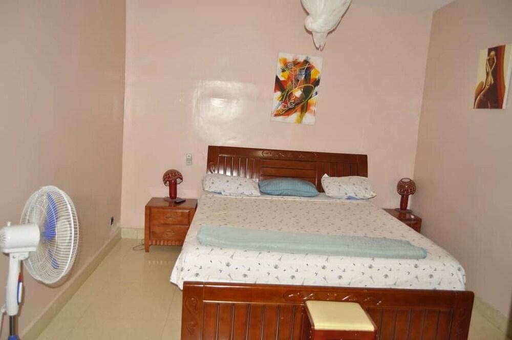 Residence Blue House