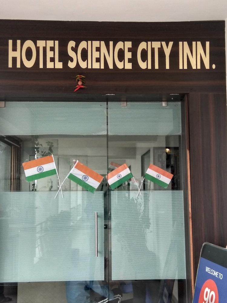 Hotel Science City Inn