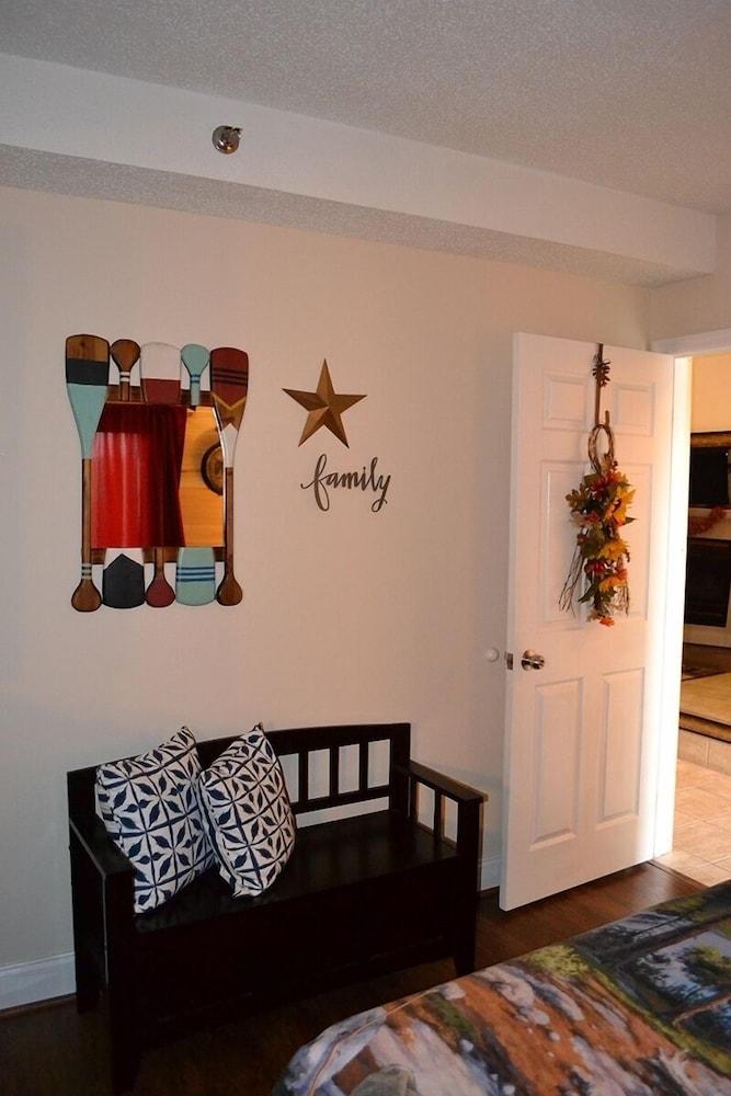 Riverside 206 2BD Condo with Fireplace by Redawning