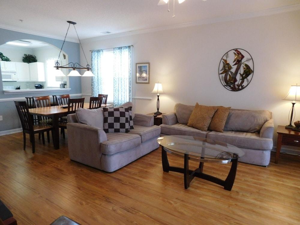 Havens #1811 2 Bedroom Condo by RedAwning