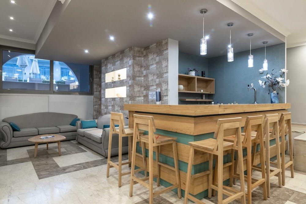 Karras Grande Resort