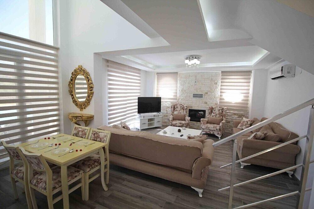 Zirkon Villa by Nokta Villa