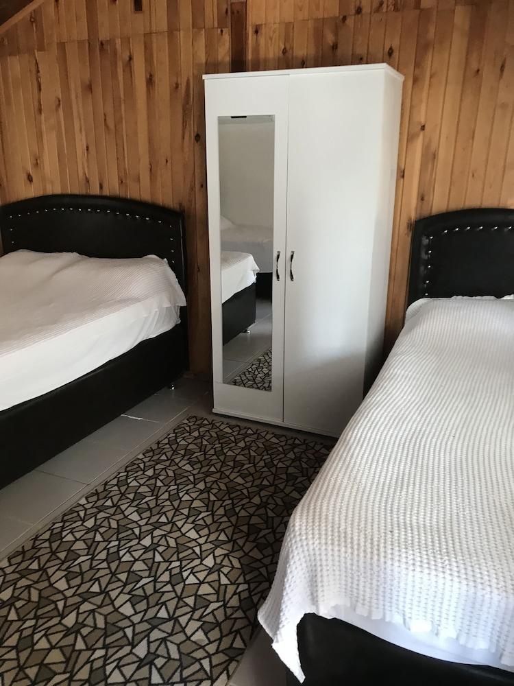 Assos Yenibahce Motel