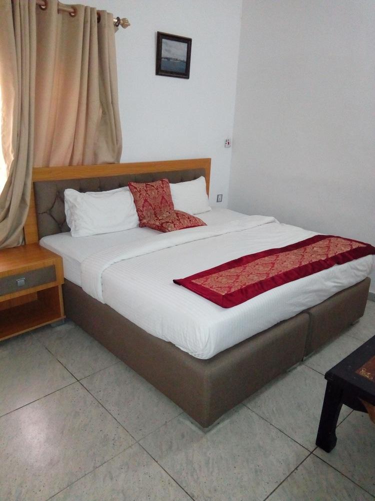 Laurintin Rose Hotel