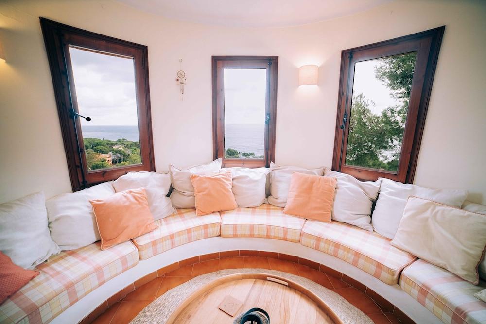 Apartment with a Breathtaking View