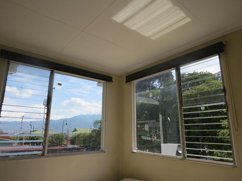 Hostel Casa del Parque