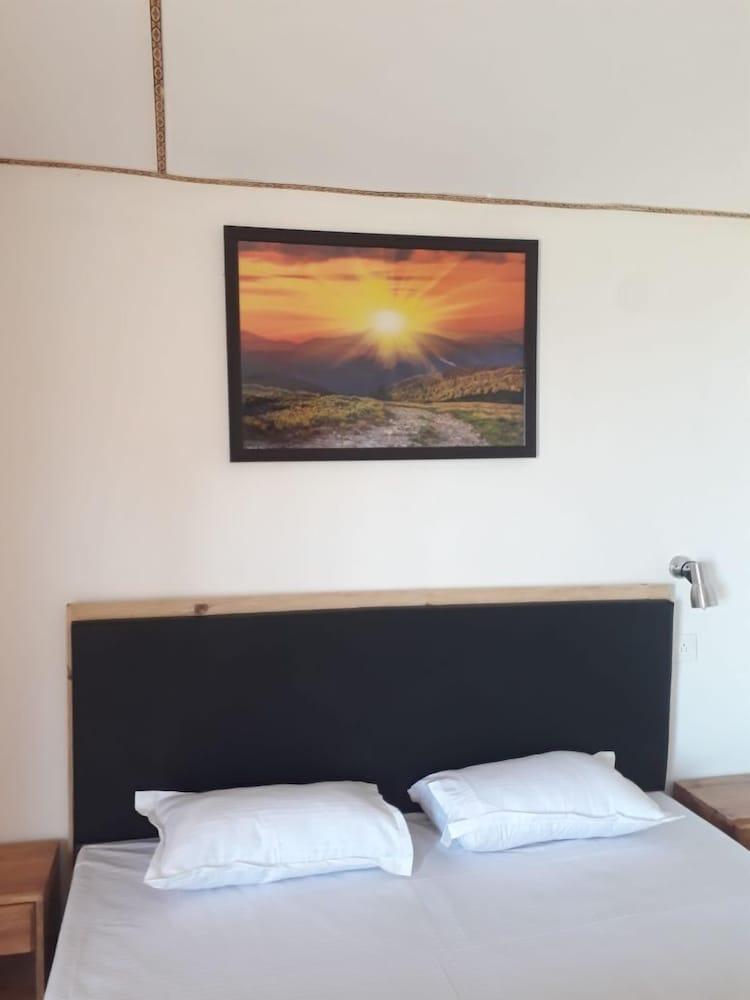 Belleza Inn Dhanagiri Kanatal