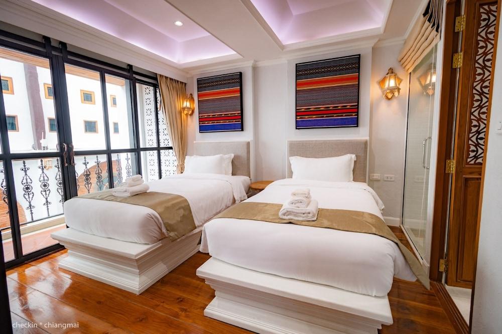 Lanna Oriental Hotel