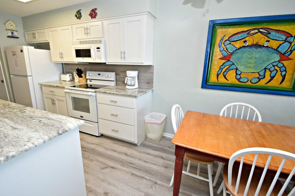 Island Shores 255 - 2 Br Condo