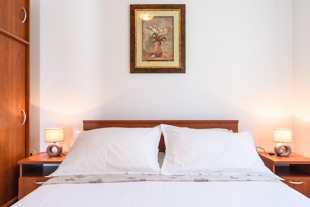 Apartments Beba - Peaceful Location