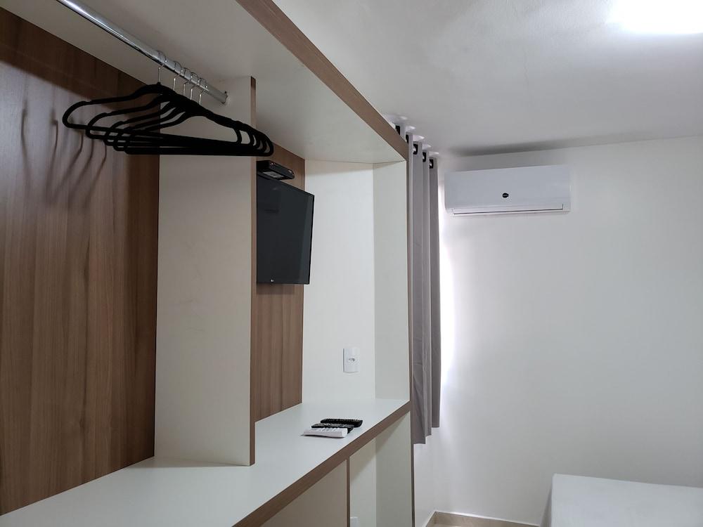 Executive Plaza Hotel