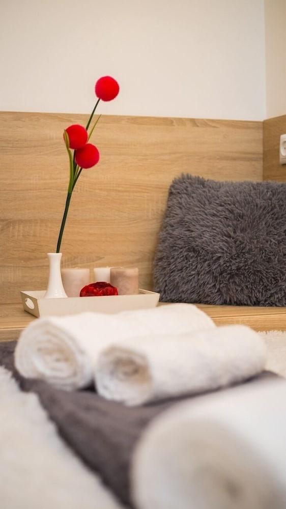 Smart Apartment Krehivska 7b