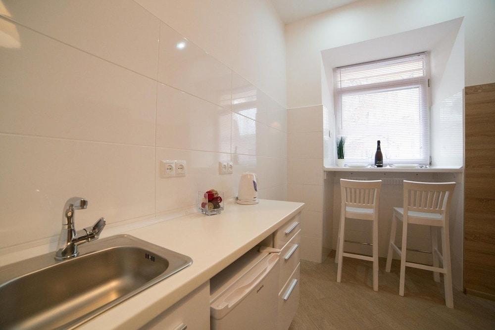 Smart Apartment Filatova 10a