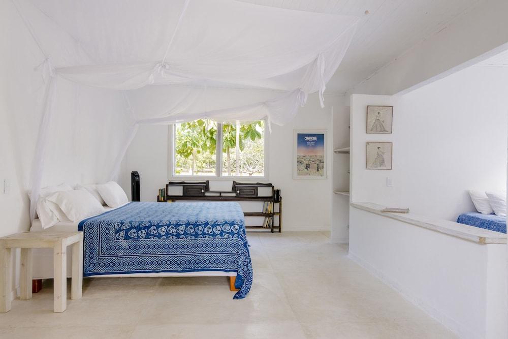 Hotel Playa Manglares Isla Barú