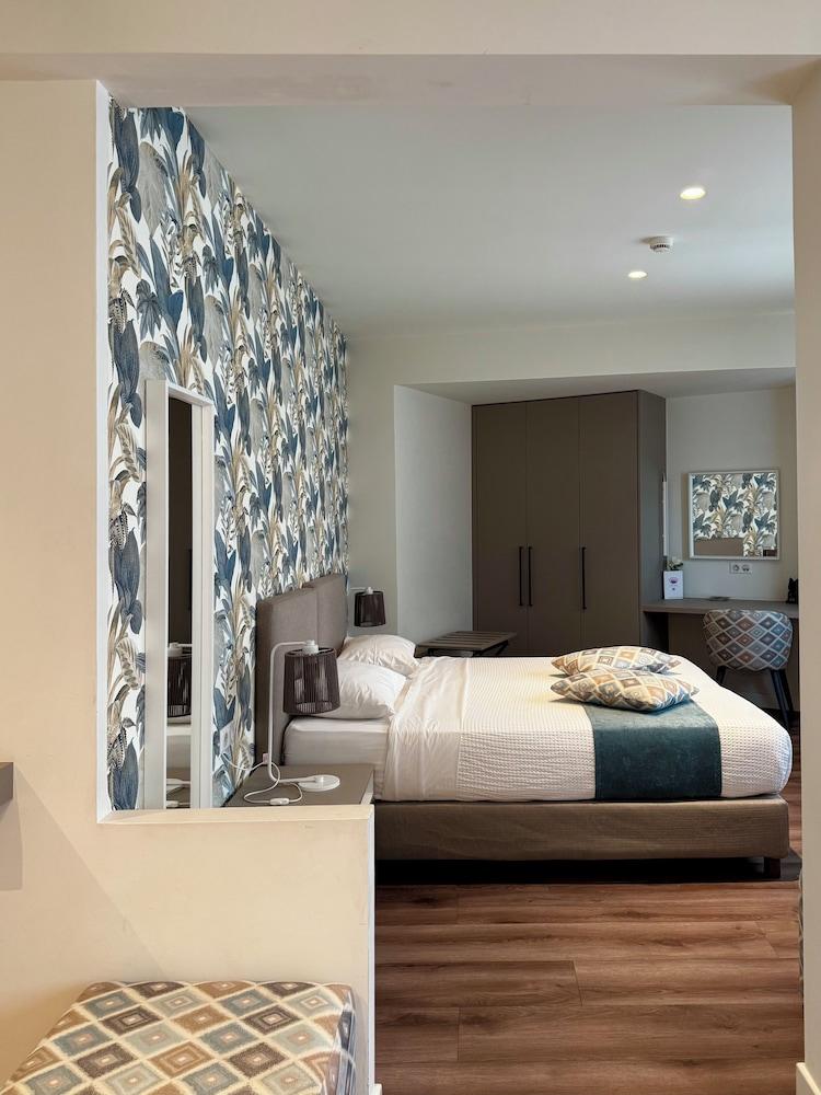 Urban Nest - Suites & Apartments