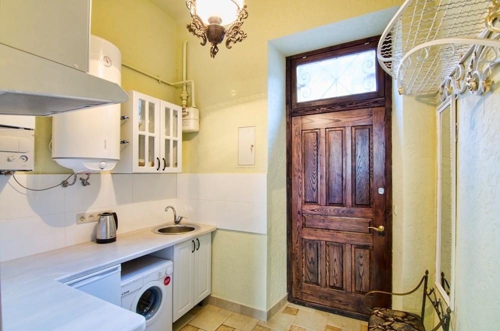 1 Bedroom Apartment Valova 21a