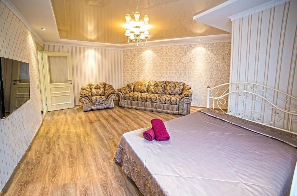 Apartment Svobody 6b