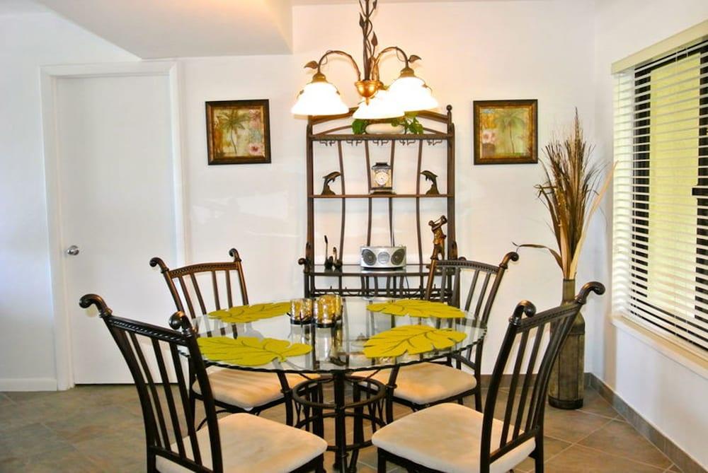 Fort Myers Beach Area 7327 - 302