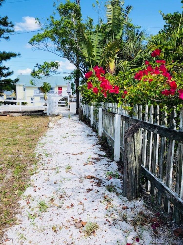 Fort Myers Beach Area 2680