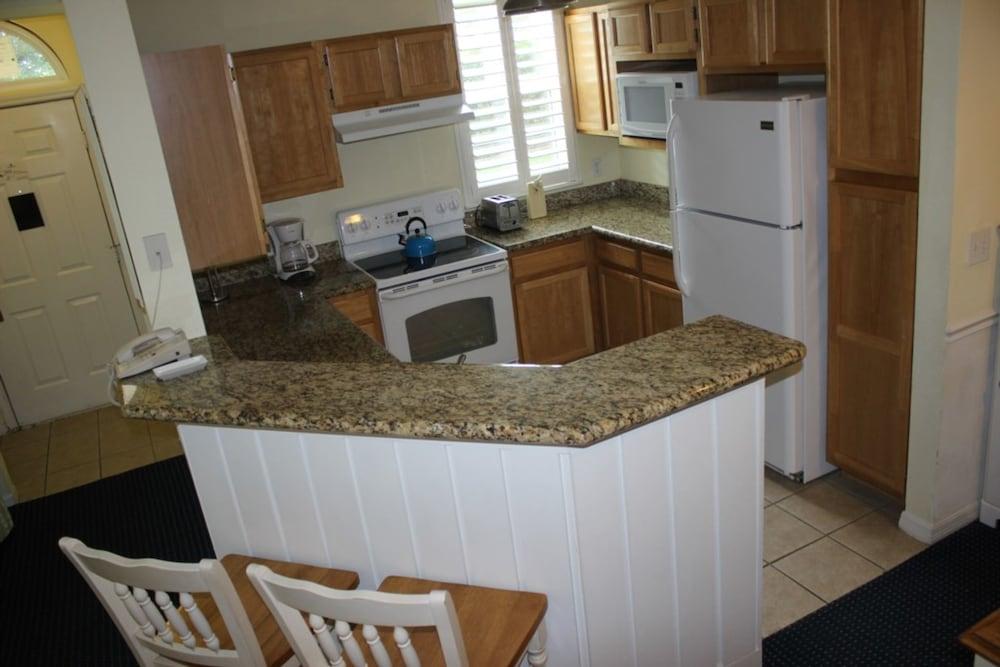 Runaway Beach 3013 B15.103