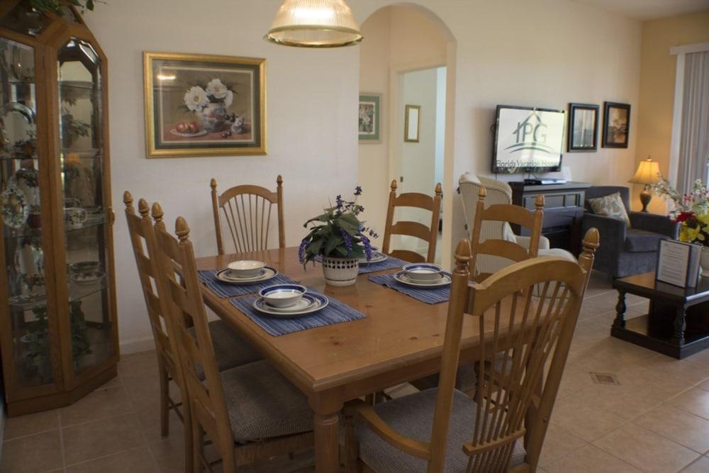 Windsor Palms 8100 - 103