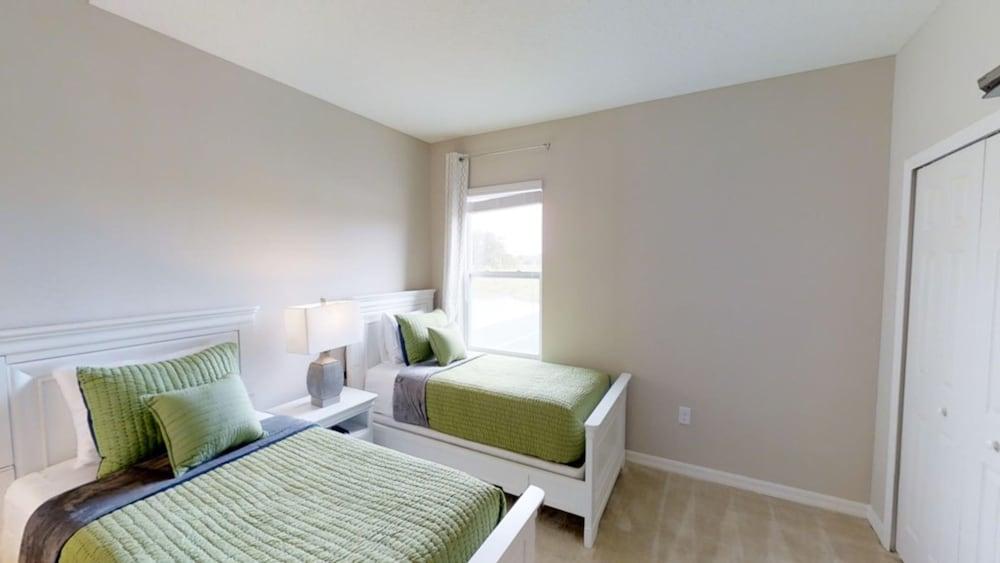 Golden Palms Vacation Resort 4449