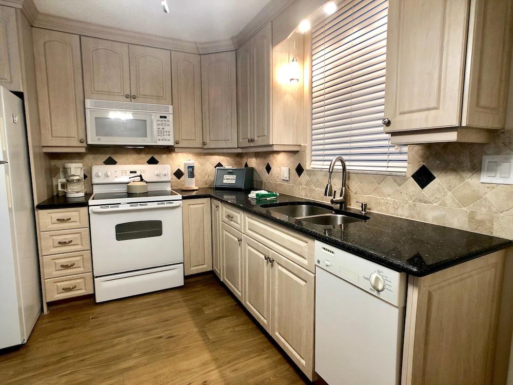 Bonita Beach 5500 - 5208