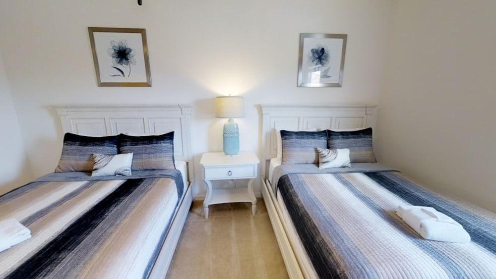 Golden Palms Vacation Resort 4414