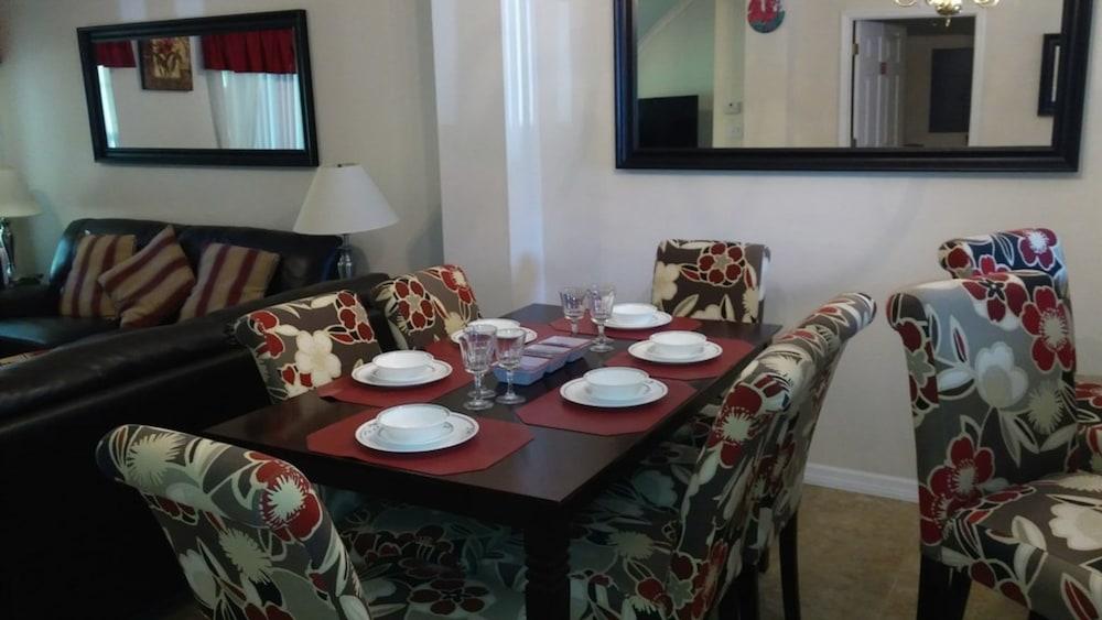 Emerald Island Resort 2730