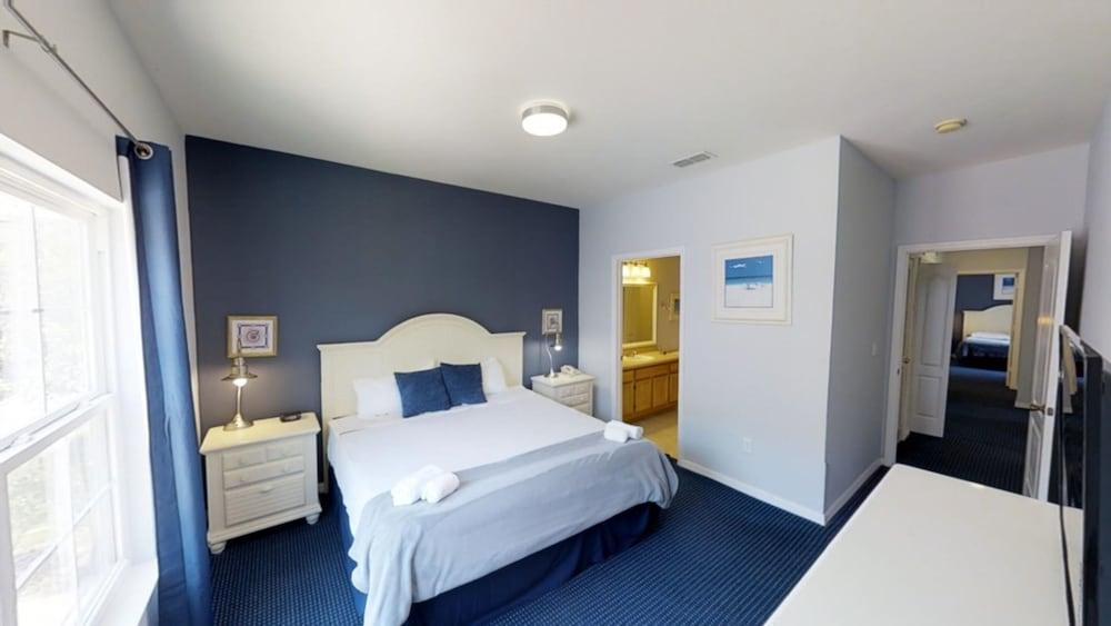 Runaway Beach 3013 B15.204