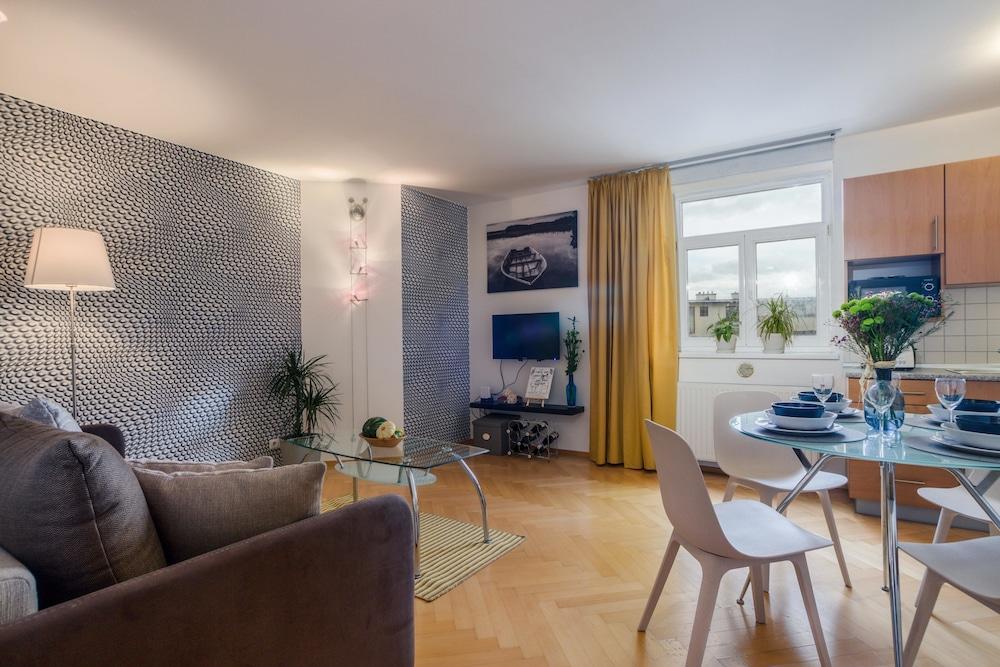 Prague 1 SUNNY APT by Michal&Friends