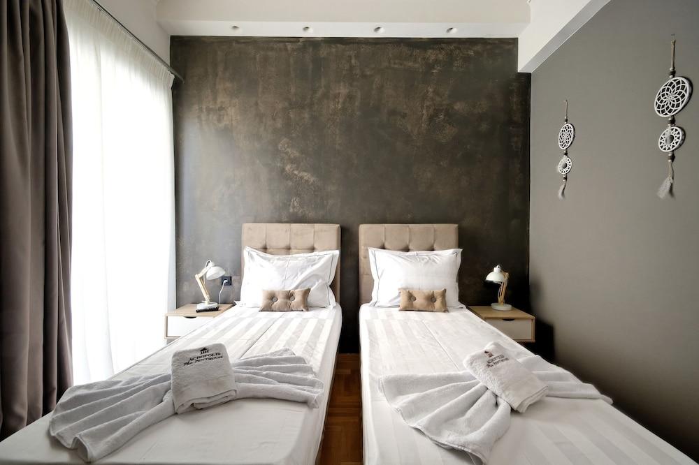 Acropolis Plus Penthouse