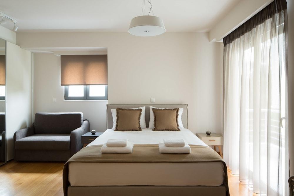 Elaia Luxury Condo Glyfada