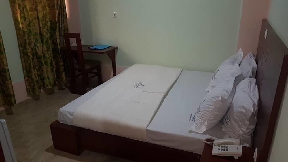 Hotel Residence Madadjeu