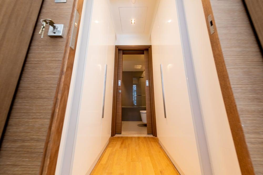 Nasma Luxury Stays - City Walk