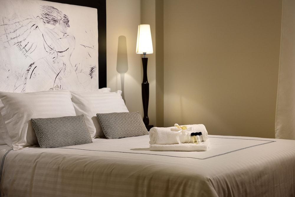 Altius Kolonaki Lodge by K&K