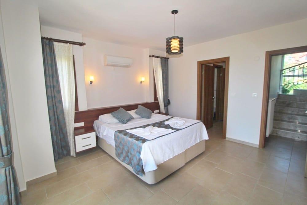 Opal Villa 1 by Villa Buketi