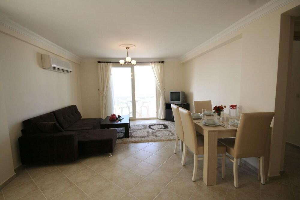 Important Group Royal Heights Limpet