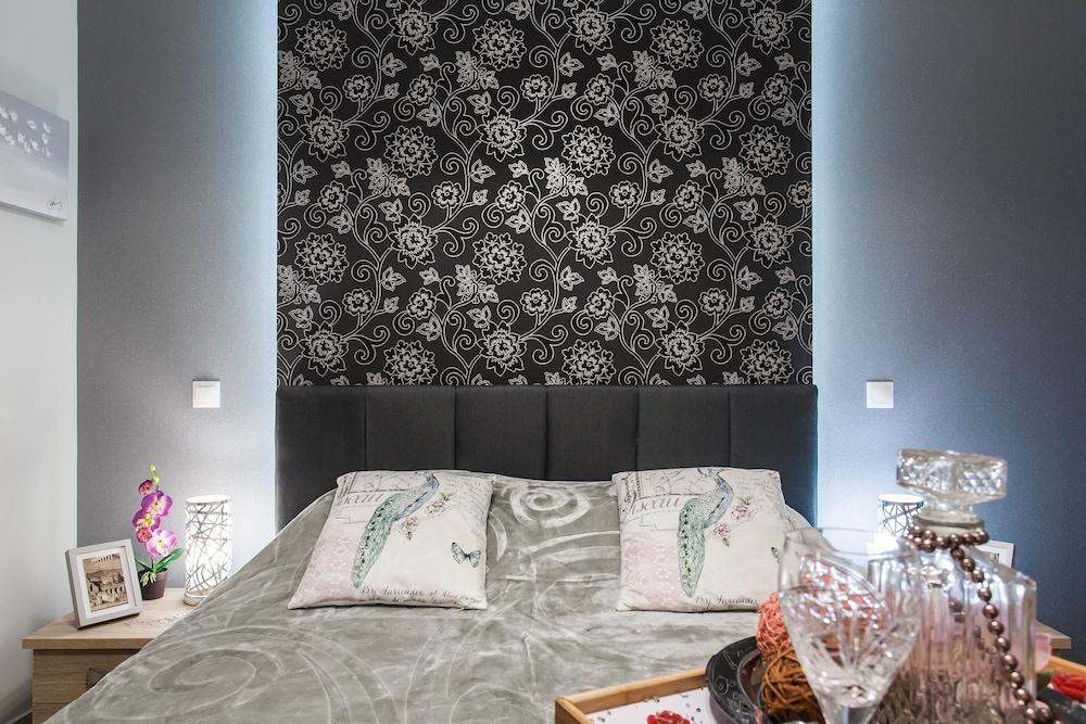 Central Safe Smart Apartment