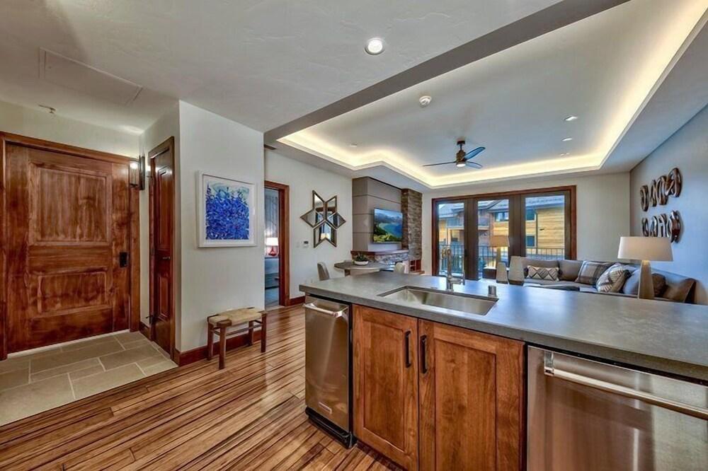 Zalanta 214 - 2 Br Condo