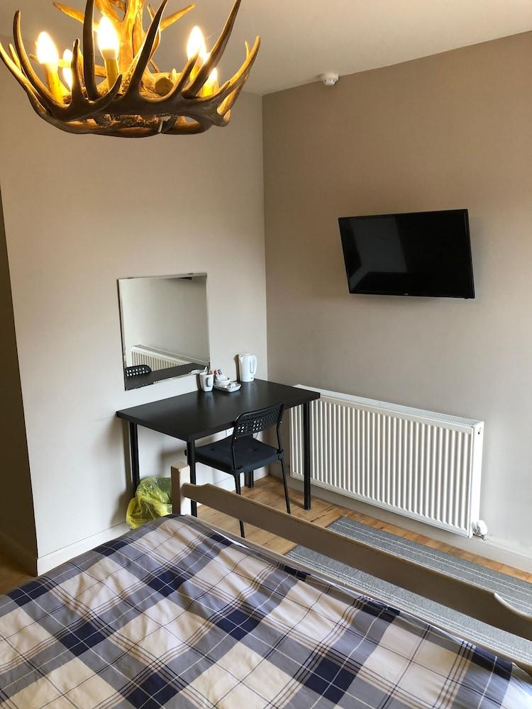 Riggend farm bed and breakfast