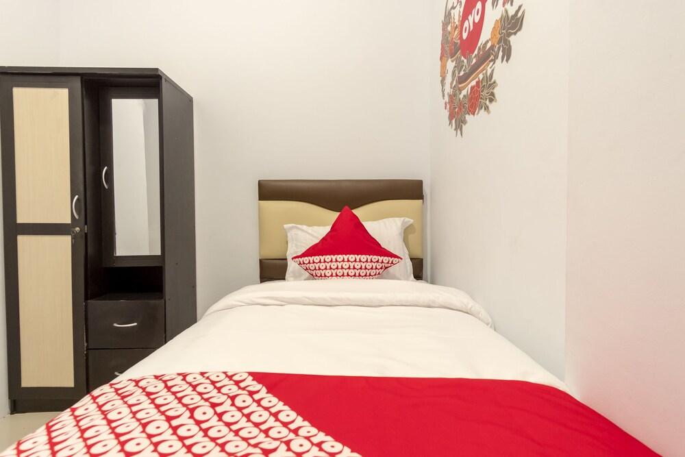 OYO 397 Daily Guest House