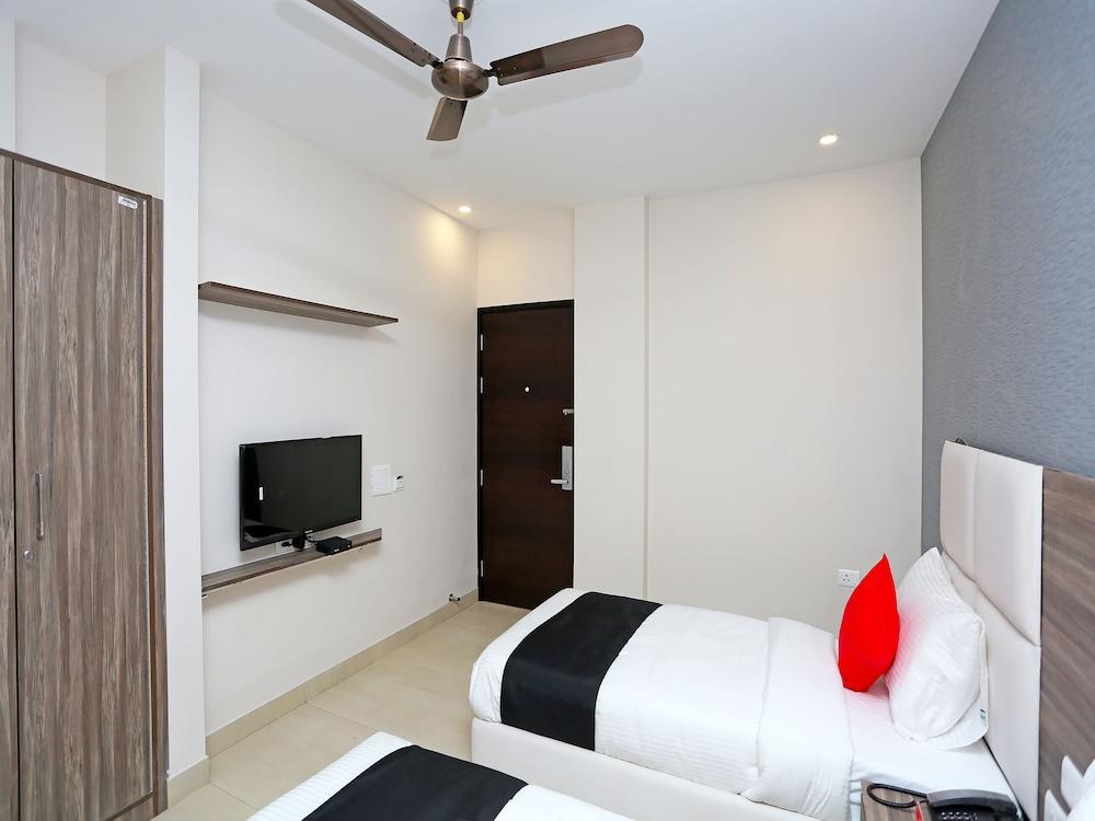 Capital O 27692 Mavens Green